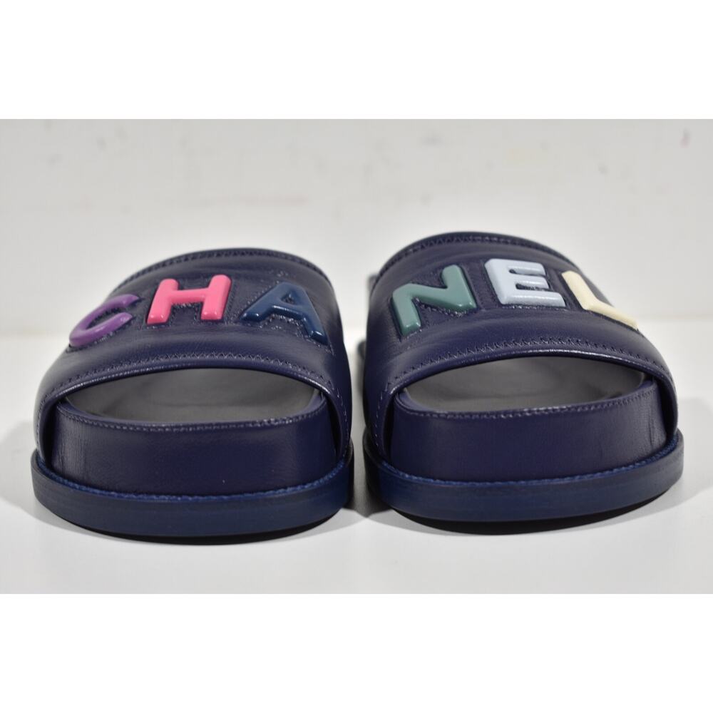 Chanel 22S Navy Blue Lambskin Multicolor CHANEL Letter Logo Flat Slide Sandal 37 - Picture 6 of 12